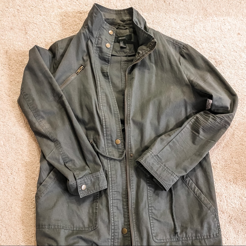 FOREVER 21 Light Army Green Jacket
